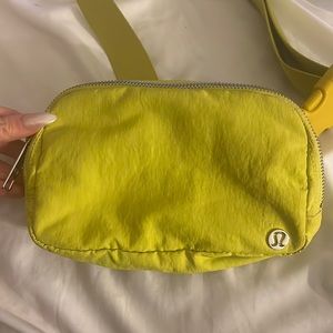 Everywhere Belt Bag - Yellow Serpentine